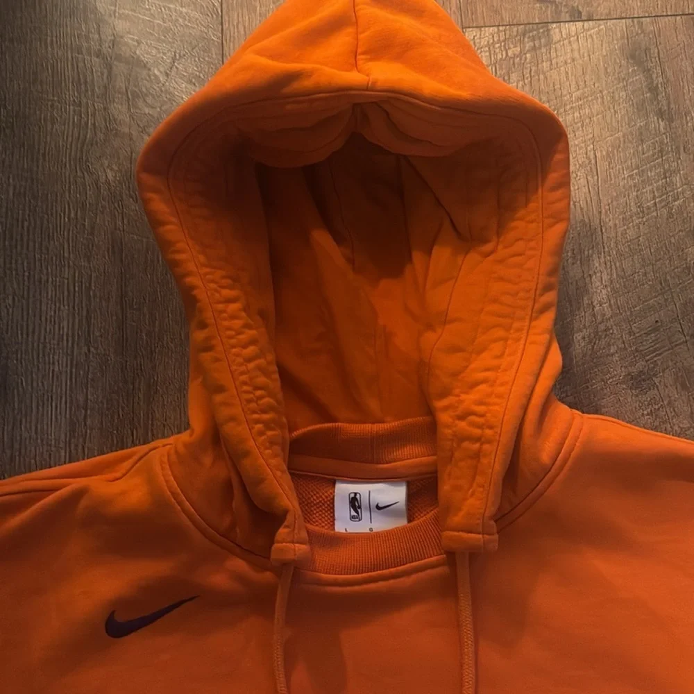 Nike Standard Issue Phoenix Suns Hoodie - Picture 4 of 7